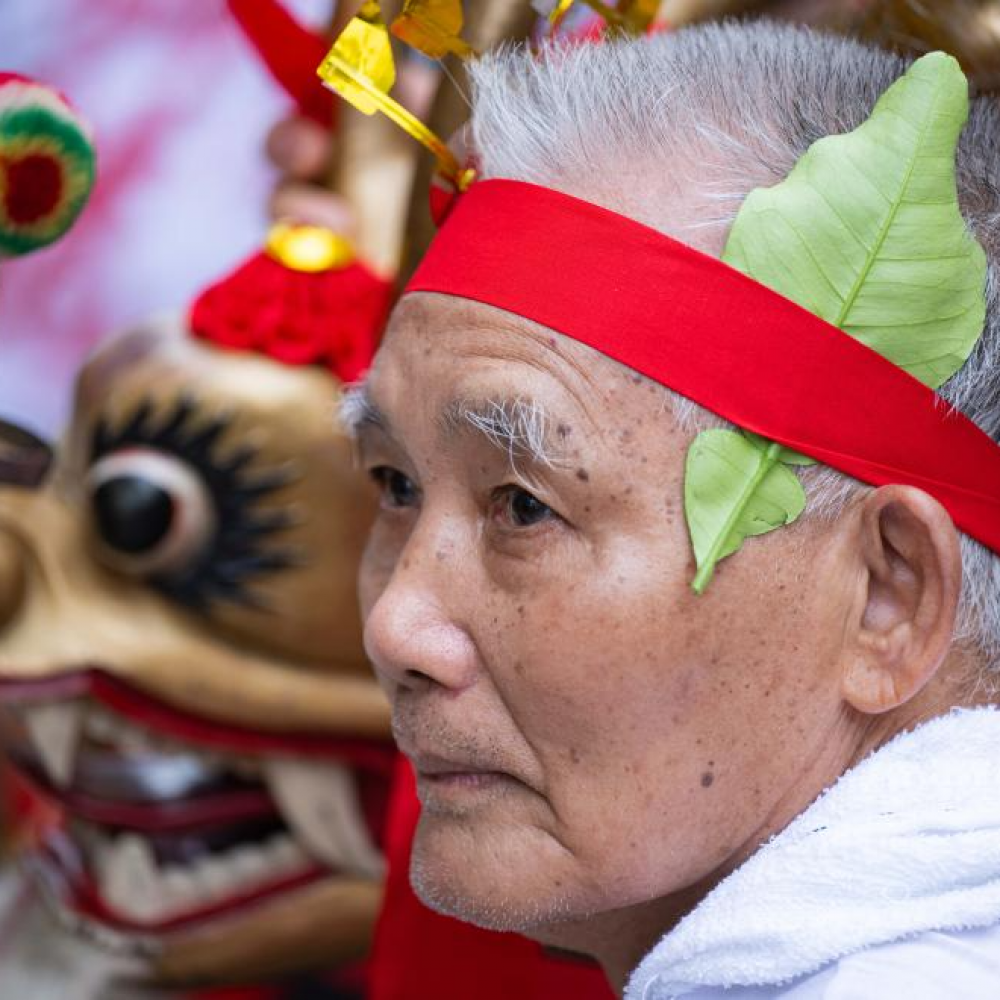 澳门举办“鱼行醉龙节”大巡游活动