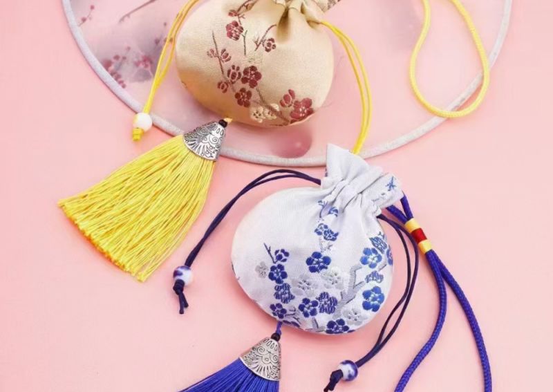 精美绣品变热销产品，织锦“绣”出壮乡致富路