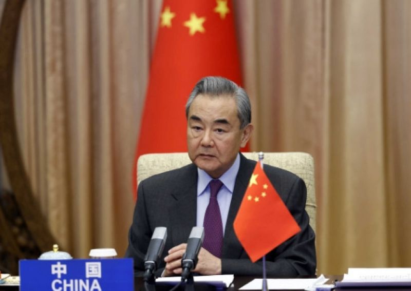 王毅就“南海仲裁案”阐明中方立场