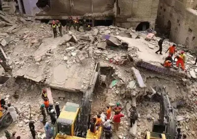 巴基斯坦楼房倒塌事故死亡人数升至27人