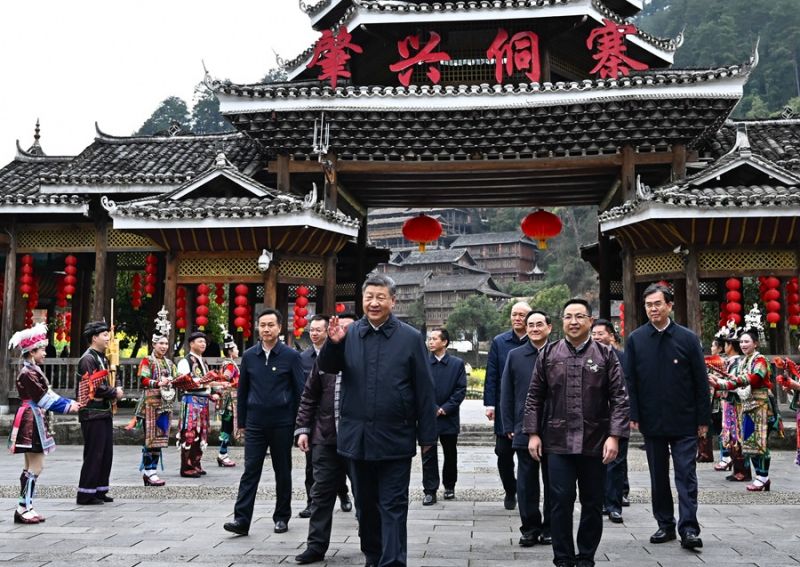 习近平在贵州考察时强调 坚持以高质量发展统揽全局 在中国式现代化进程中展现贵州新风采