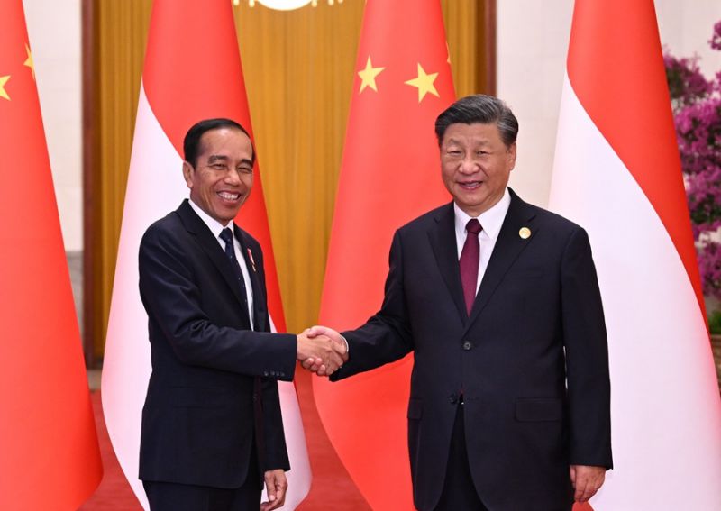 习近平同印度尼西亚总统佐科会谈 