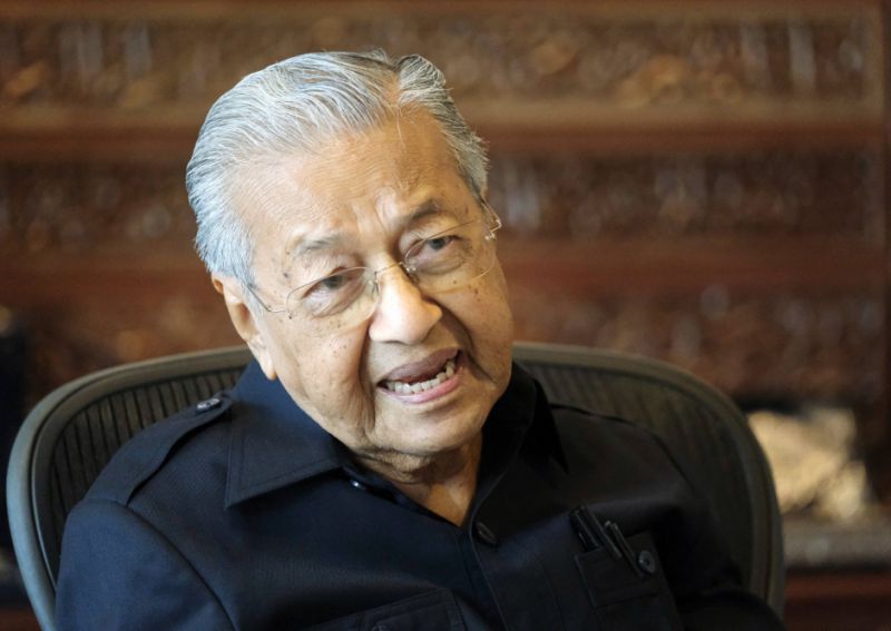 马来西亚前总理马哈蒂尔正在接受反贪污委员会调查