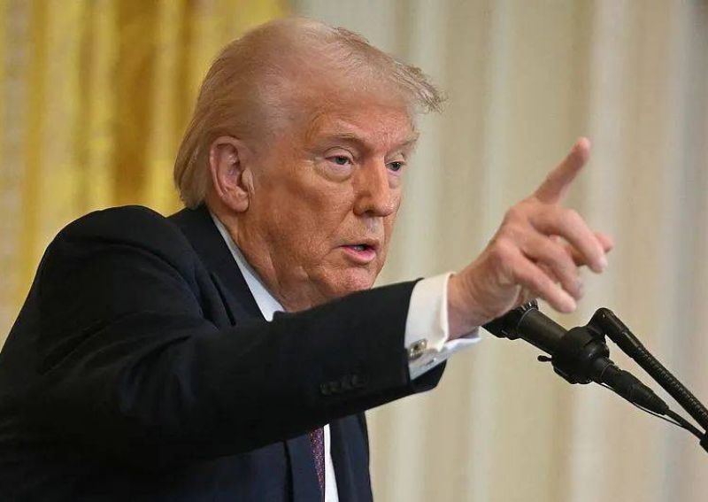 特朗普说将对部分较小国家征收10%以上关税