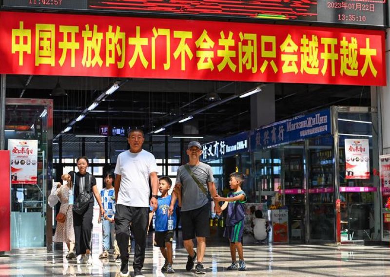 新疆巴克图口岸：边民互市贸易火热 “通道经济”迈向“口岸经济” 