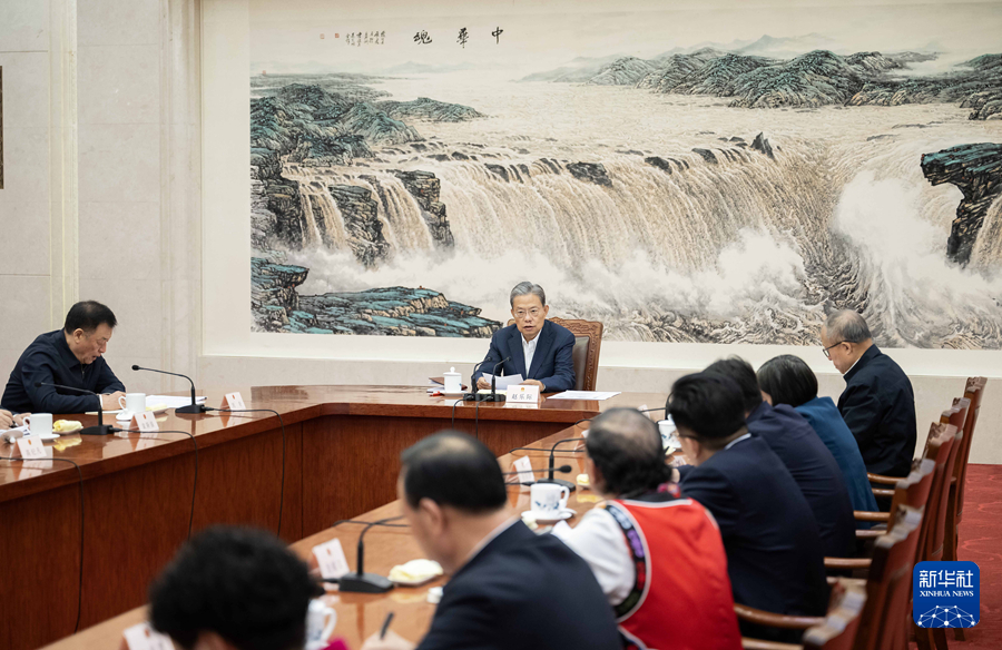 赵乐际同全国人大常委会会议列席代表座谈时强调履行好代表职责推动人大工作高质量发展