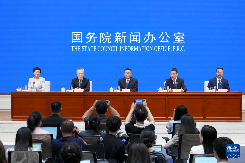 国新办举行新闻发布会介绍抗战胜利80周年主题展览和推出优秀文艺作品、文艺活动有关情况