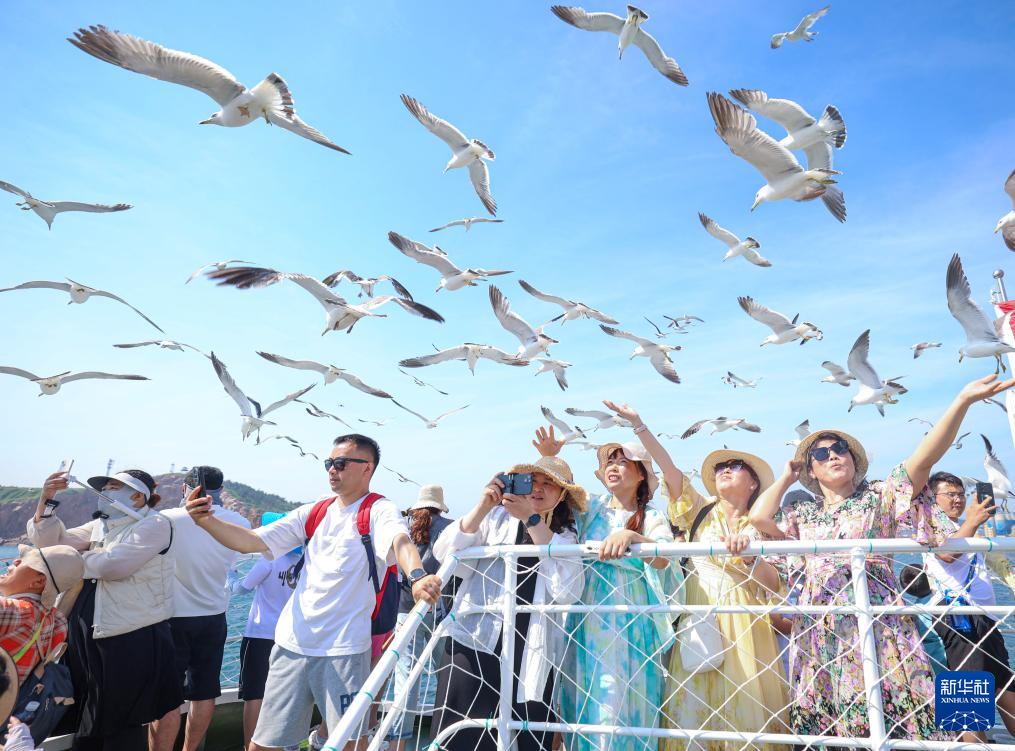 暑期旅游升温